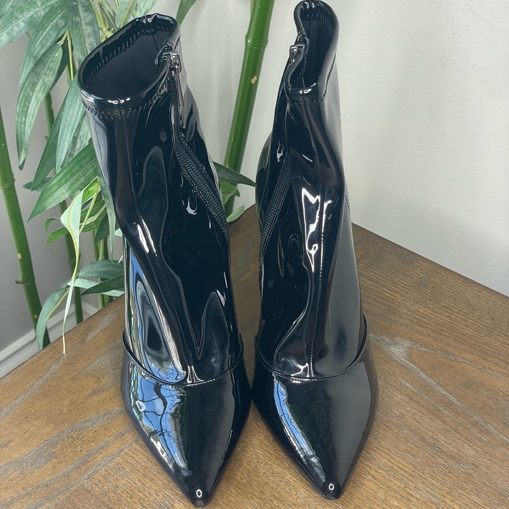 Jessica Simpson Black Patent Leather Ankle Boots